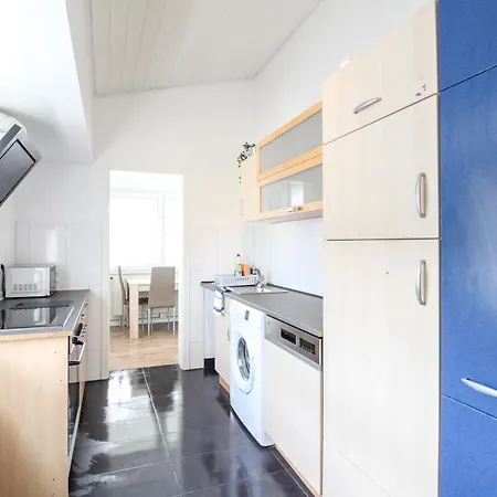 Njoy! Sunny Apartment Goeppingen - Balkon & Parkplatz Apartman *