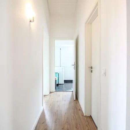 Njoy! Sunny Apartment Goeppingen - Balkon & Parkplatz