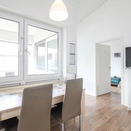 Apartman Njoy! Sunny Apartment Goeppingen - Balkon & Parkplatz